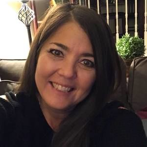 Meet your Posher, Lynette